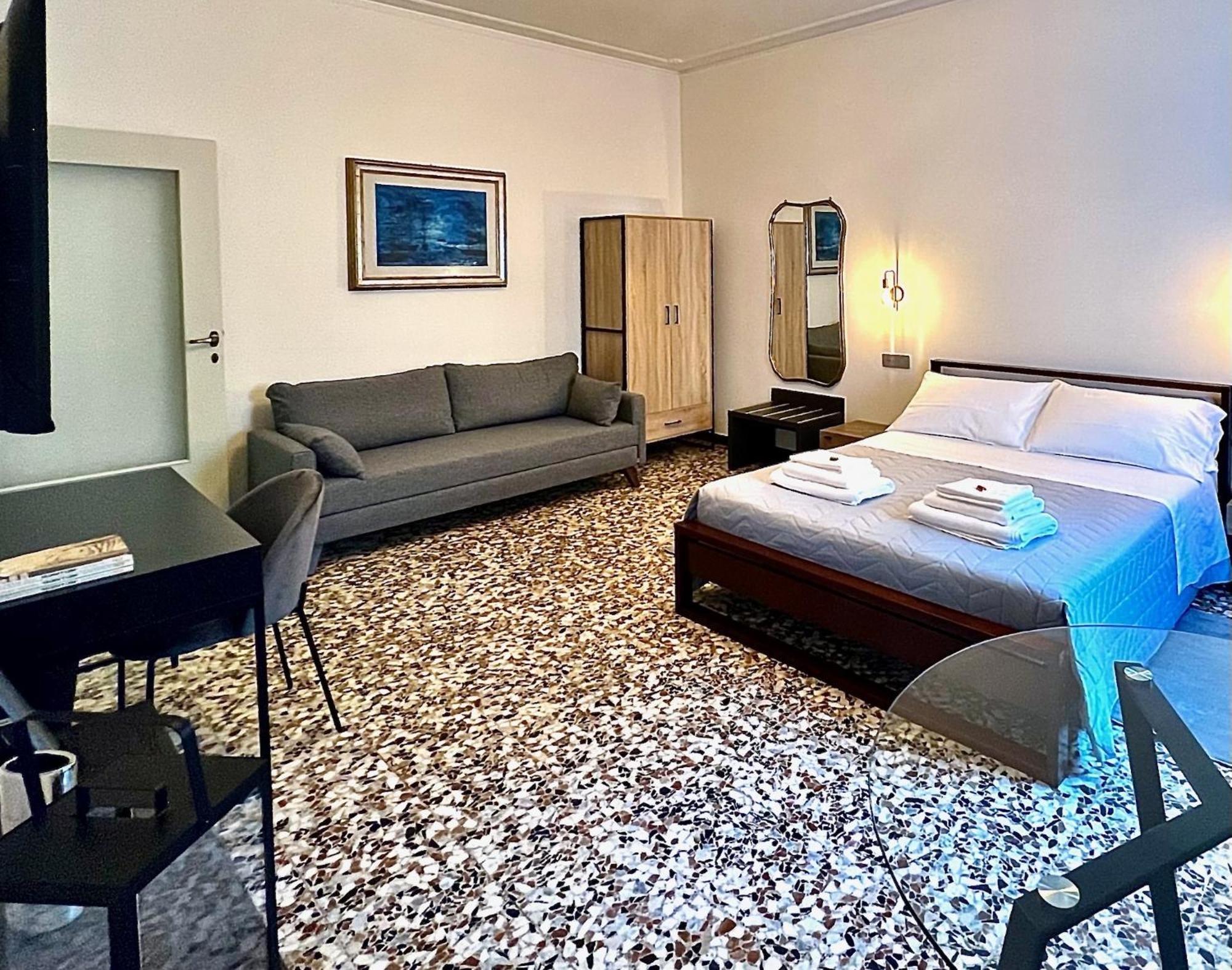 Casa Margherita Piacenza Esterno foto